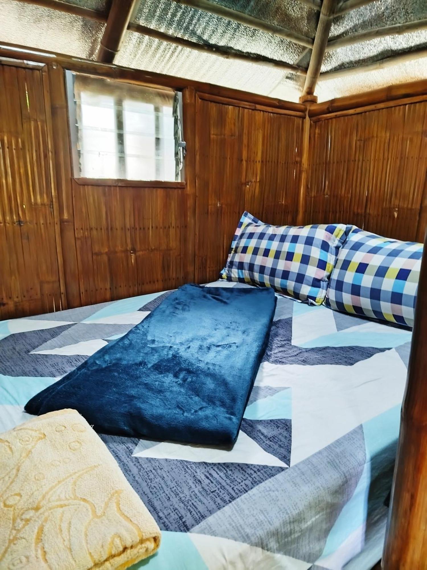 Rea'S Bamboo Resort Gabaldon Pokoj fotografie