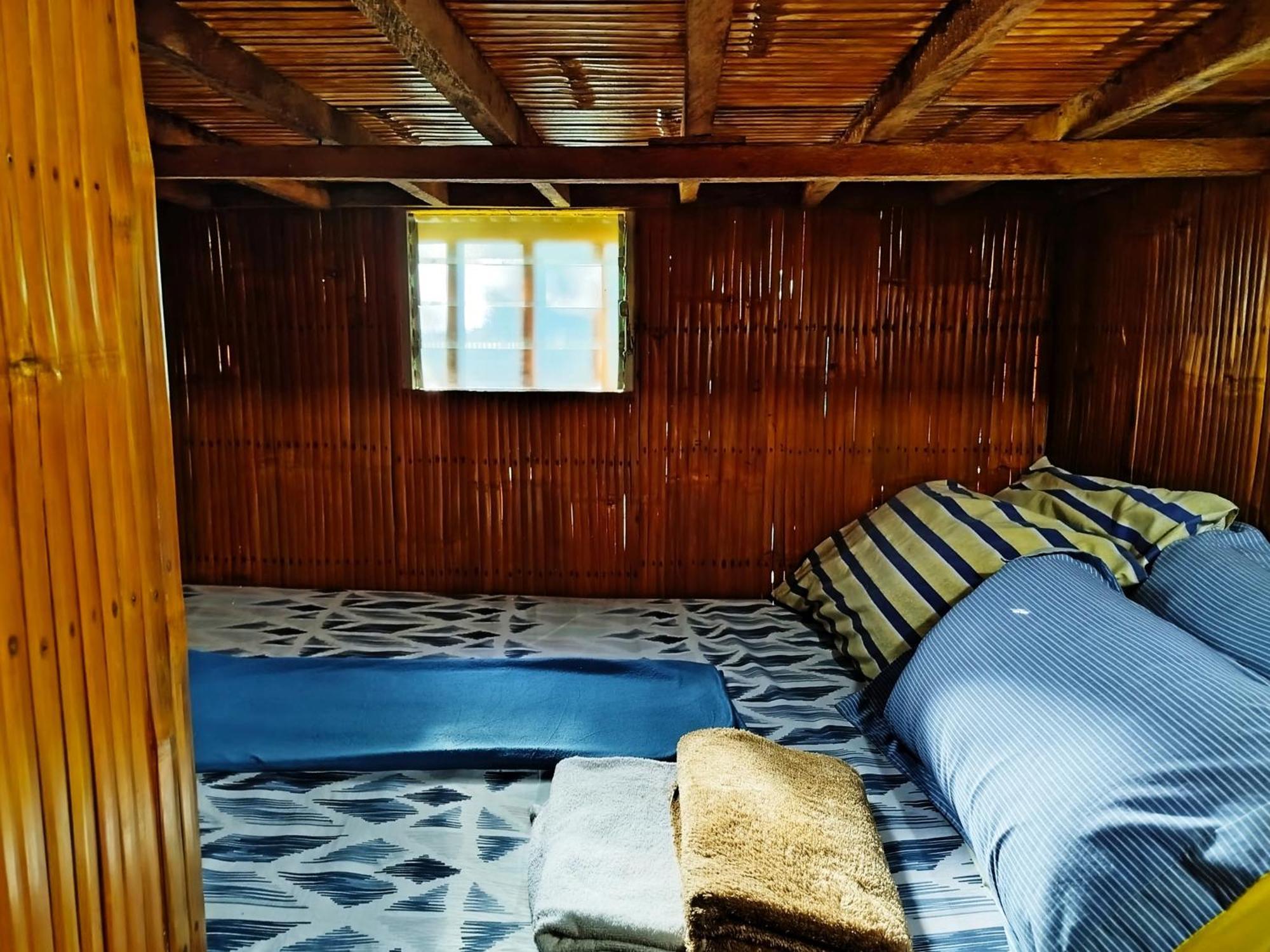 Rea'S Bamboo Resort Gabaldon Pokoj fotografie