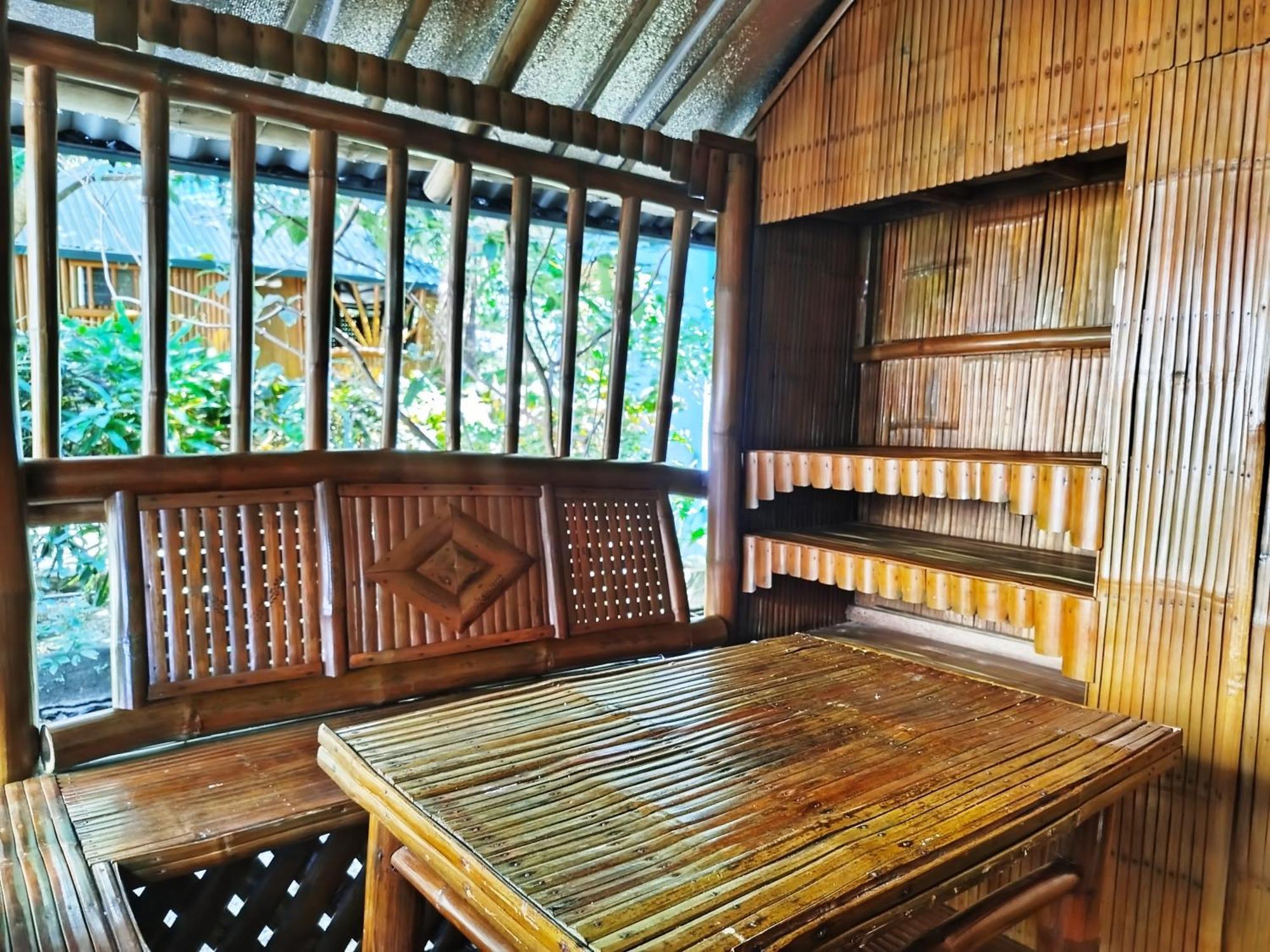 Rea'S Bamboo Resort Gabaldon Pokoj fotografie