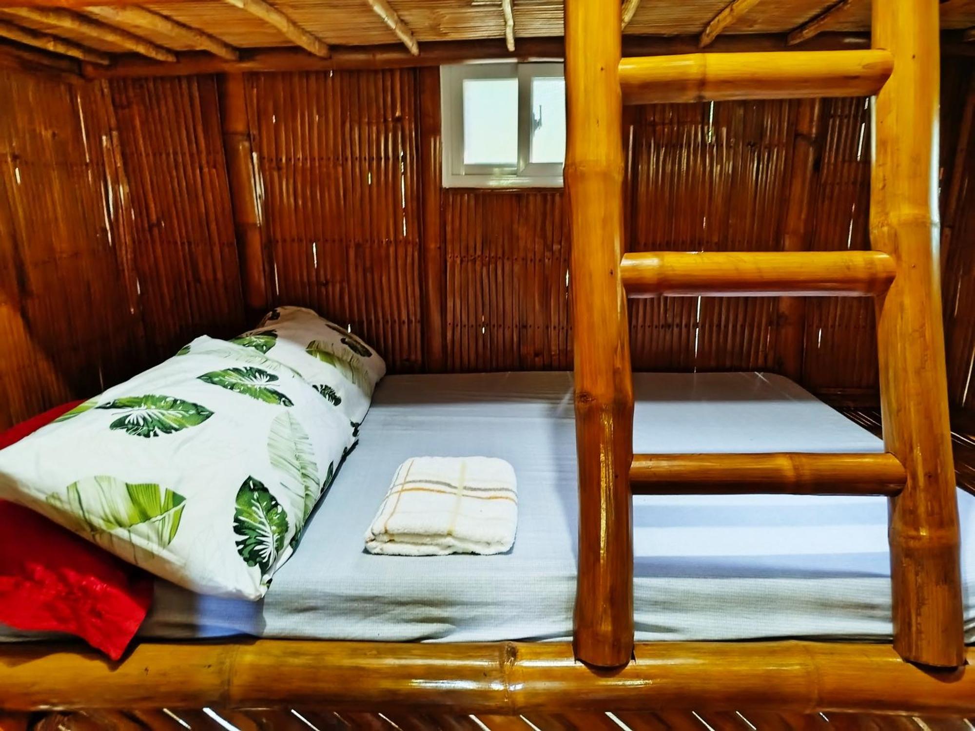 Rea'S Bamboo Resort Gabaldon Pokoj fotografie