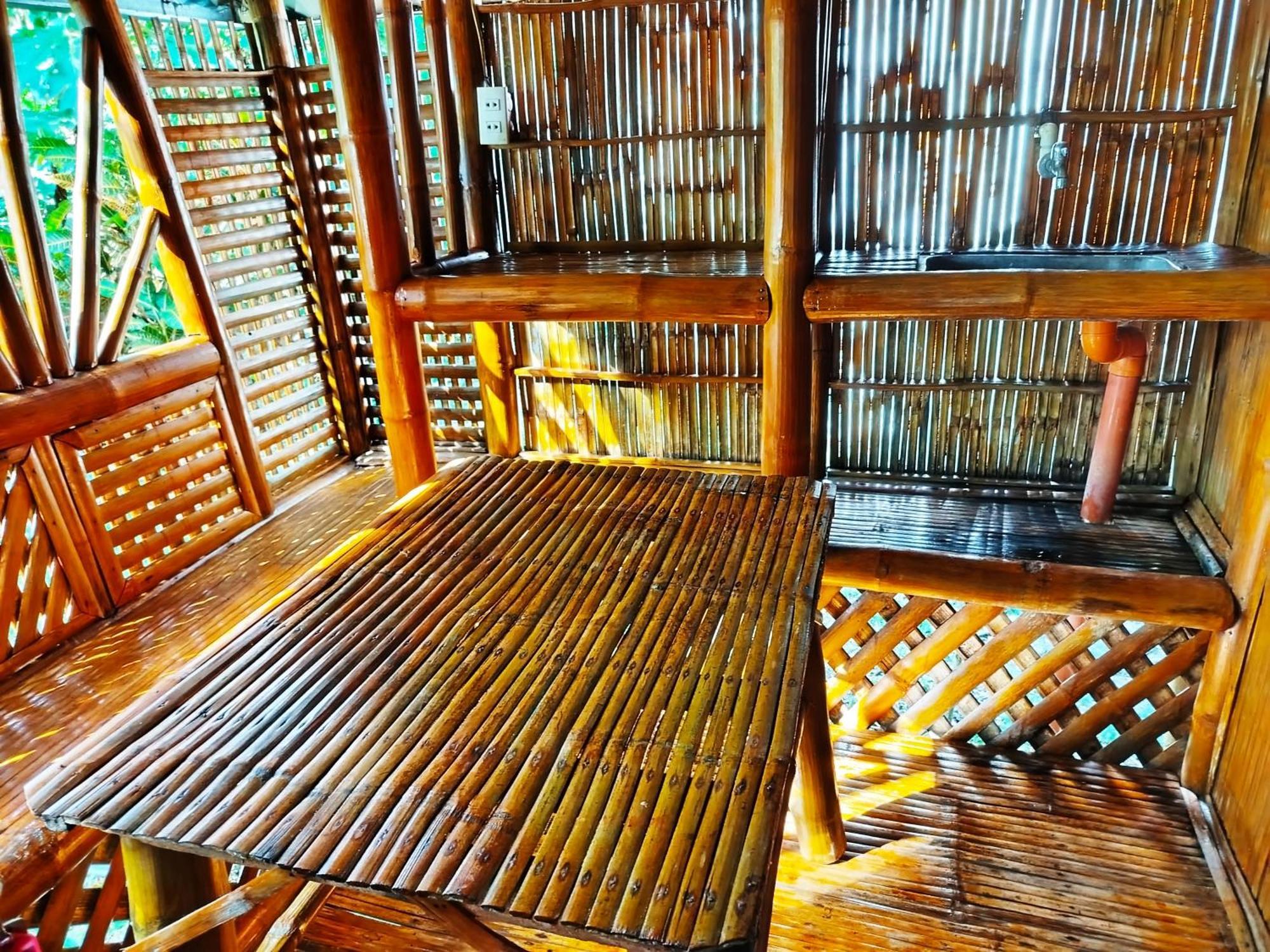 Rea'S Bamboo Resort Gabaldon Pokoj fotografie