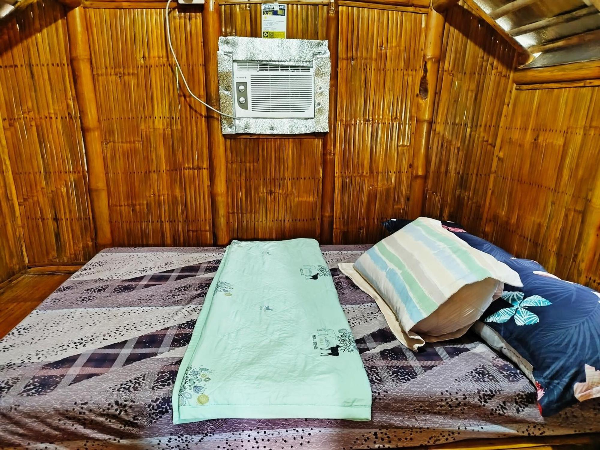 Rea'S Bamboo Resort Gabaldon Pokoj fotografie